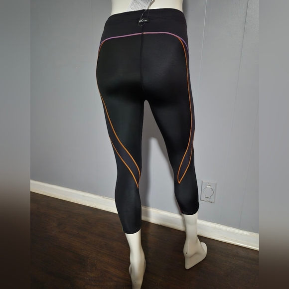 CW-X Women's Endurance Joint and Muscle Support 3/4 Compression Tight Size Small - Picture 5 of 7